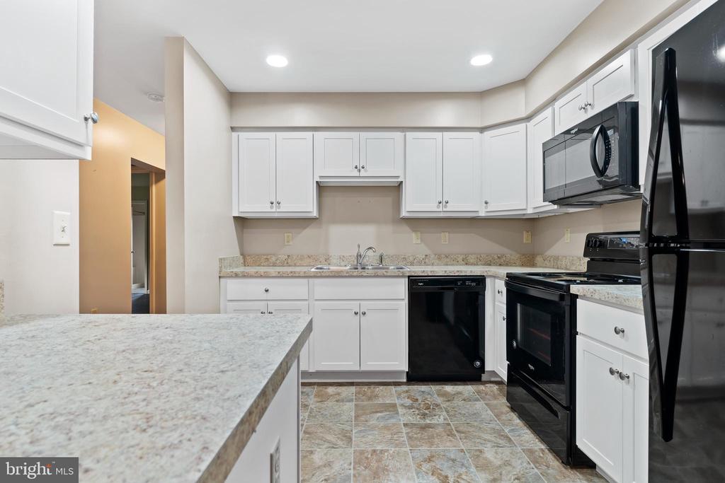 1110 Sterling Ct