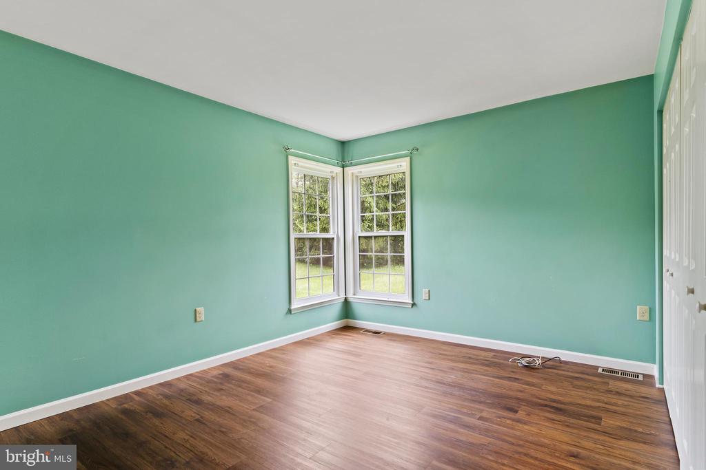 1110 Sterling Ct
