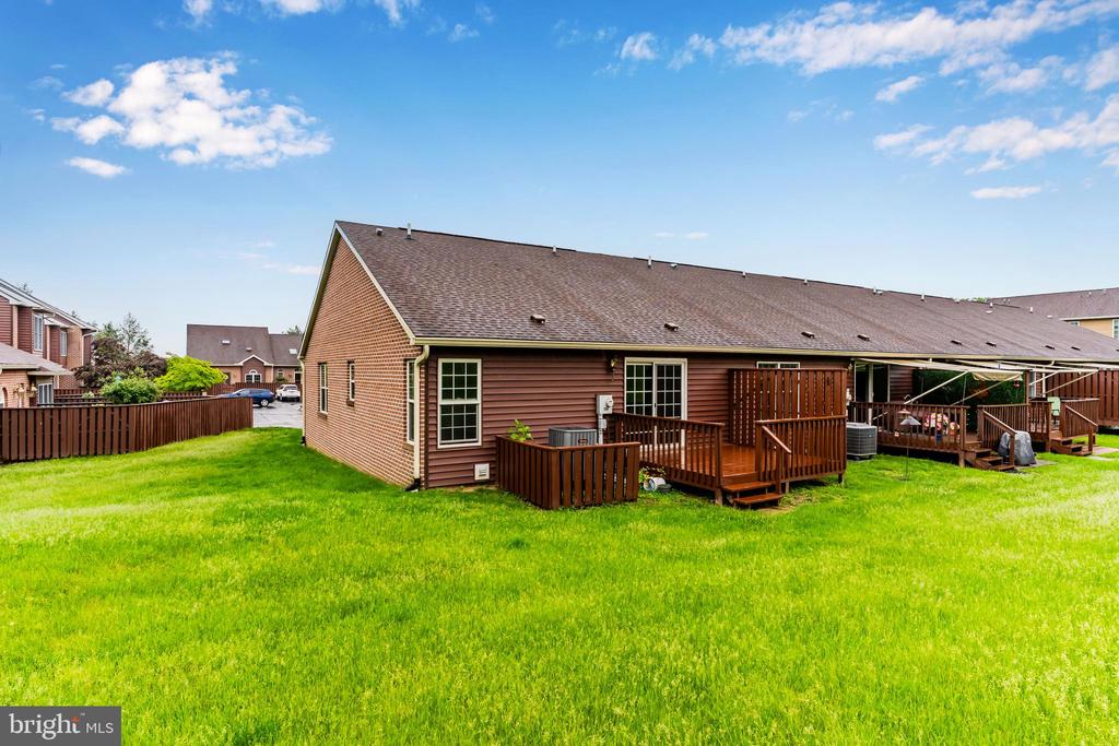 1110 Sterling Ct