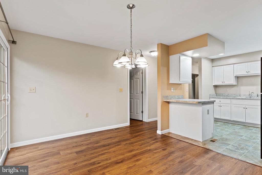1110 Sterling Ct