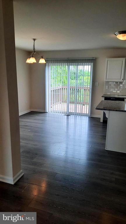 817 ADMIRALS QUAY DR