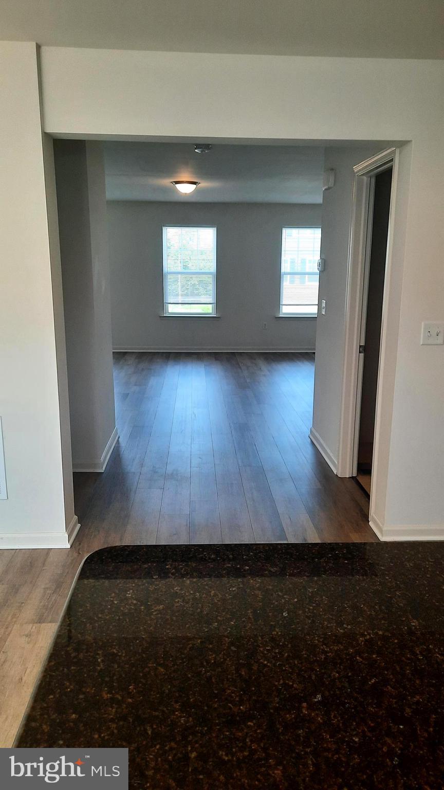 832 ADMIRALS QUAY DR