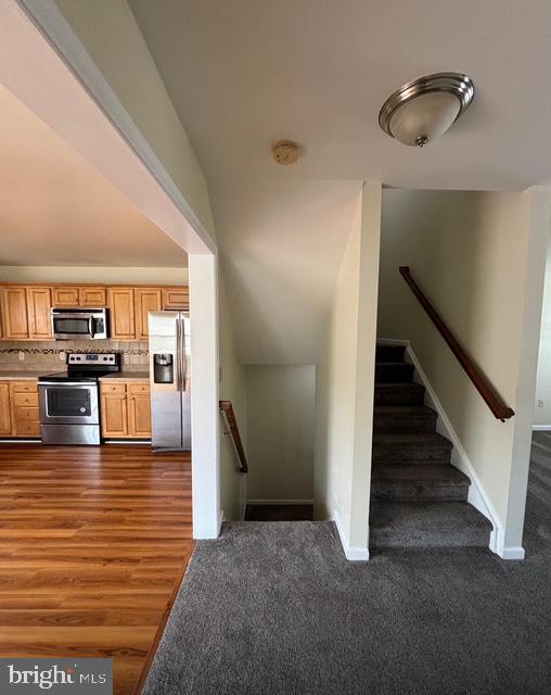 6459 CREEKBEND DR