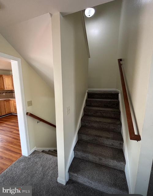 6459 CREEKBEND DR