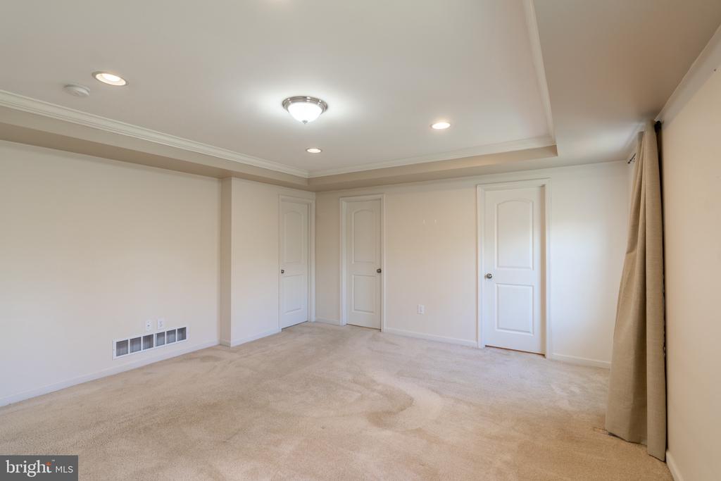 6101 GALLEON DR