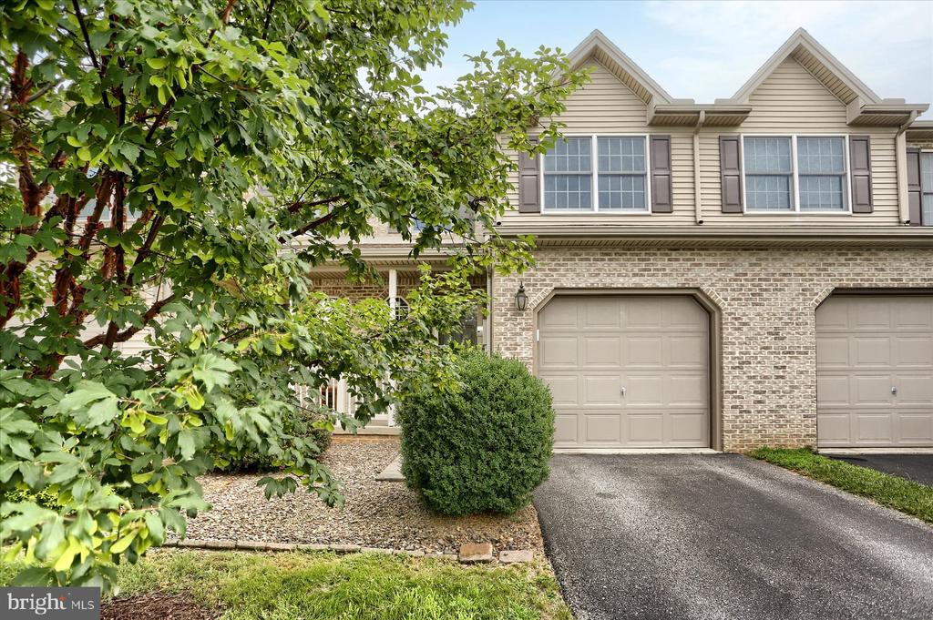 42 Nottingham Dr