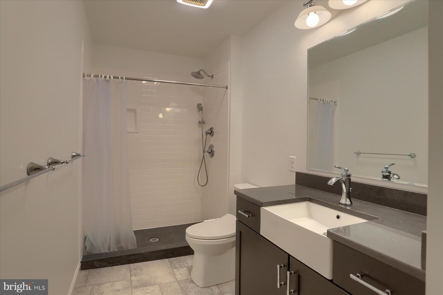 42 Nottingham Dr