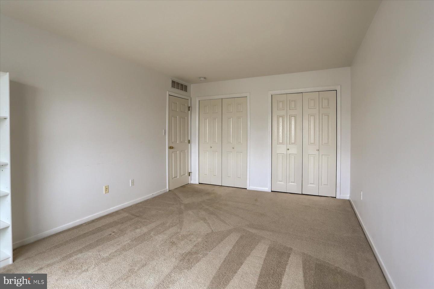 42 Nottingham Dr