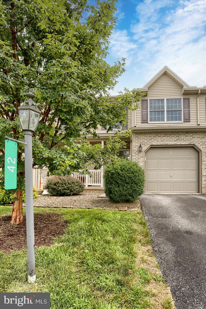 42 Nottingham Dr