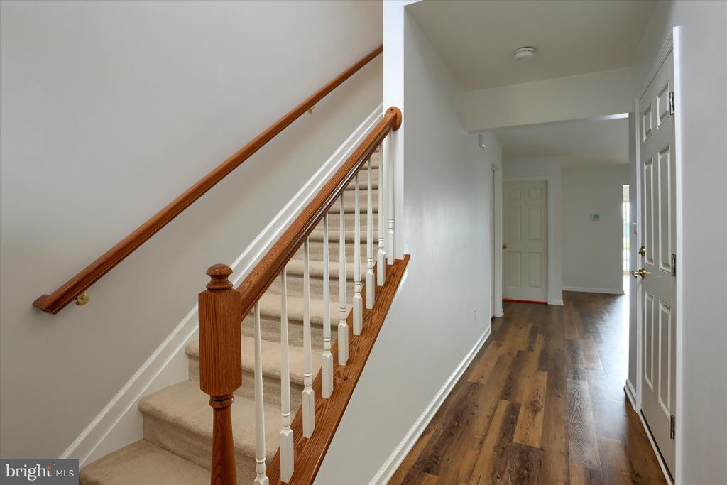 42 Nottingham Dr