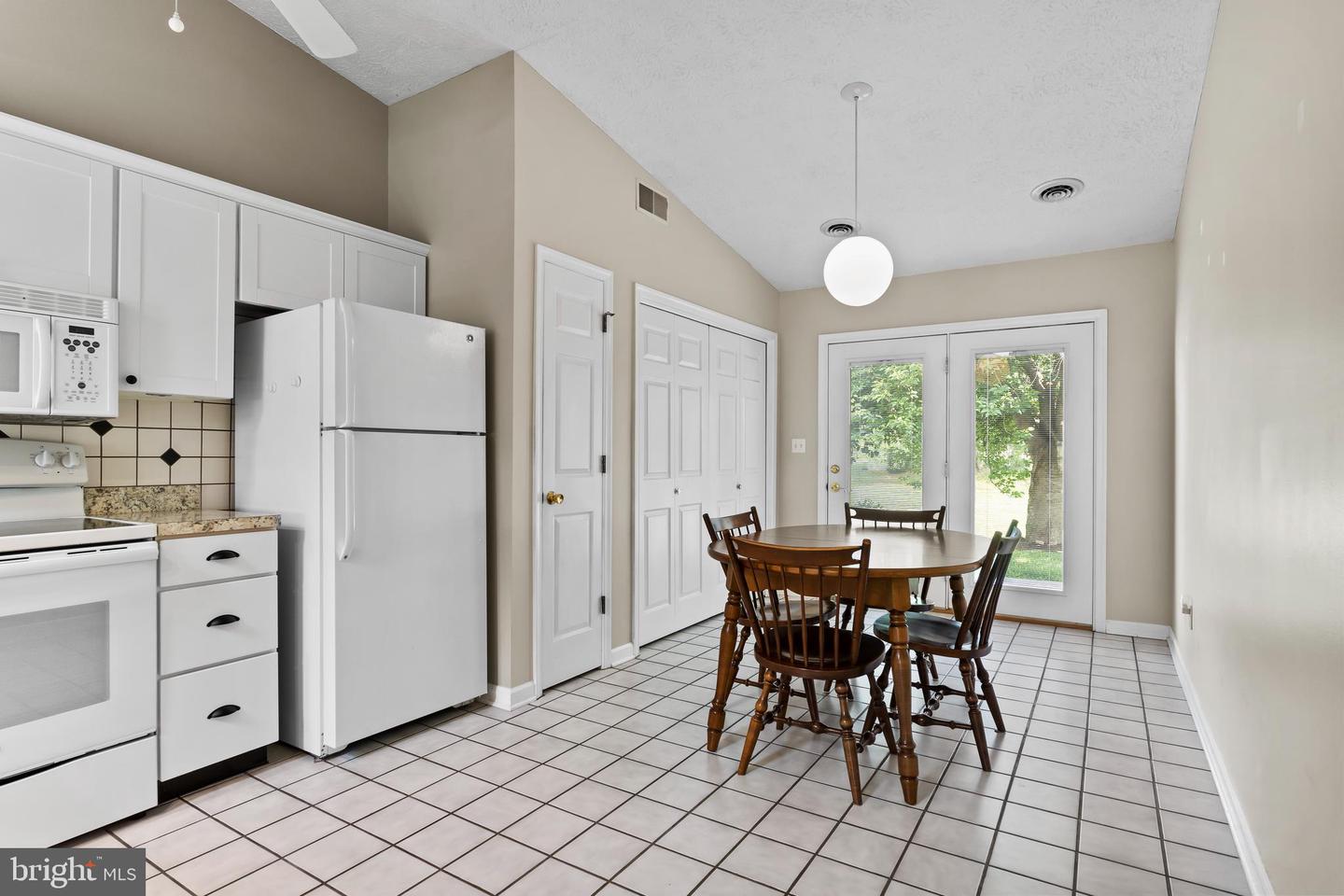 112 Easterly Dr