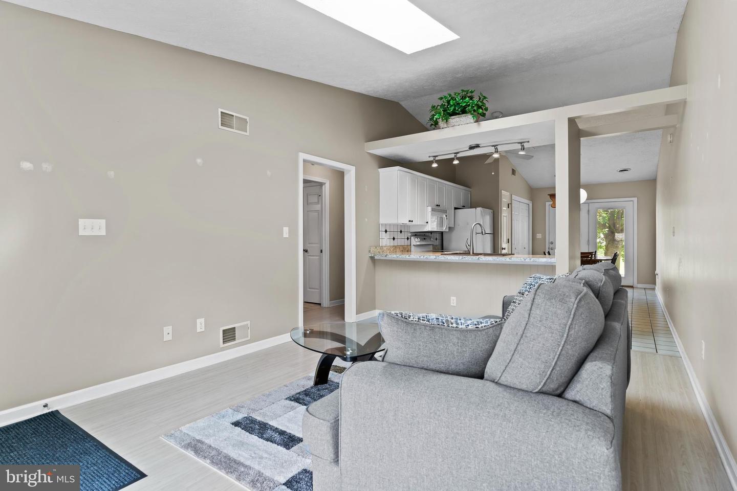 112 Easterly Dr