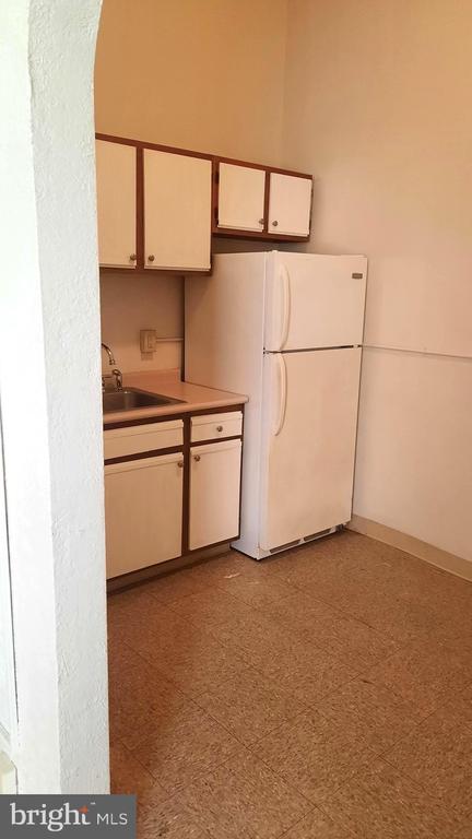 12 S FILBERT ST #A4