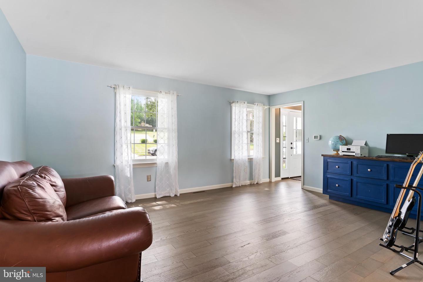 708 Carriage Ln