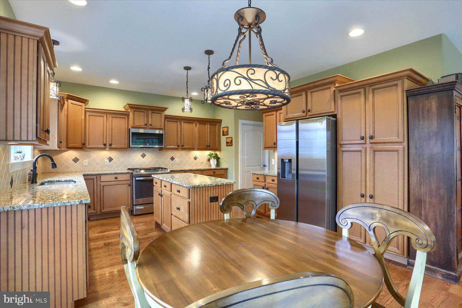 214 Hope Dr