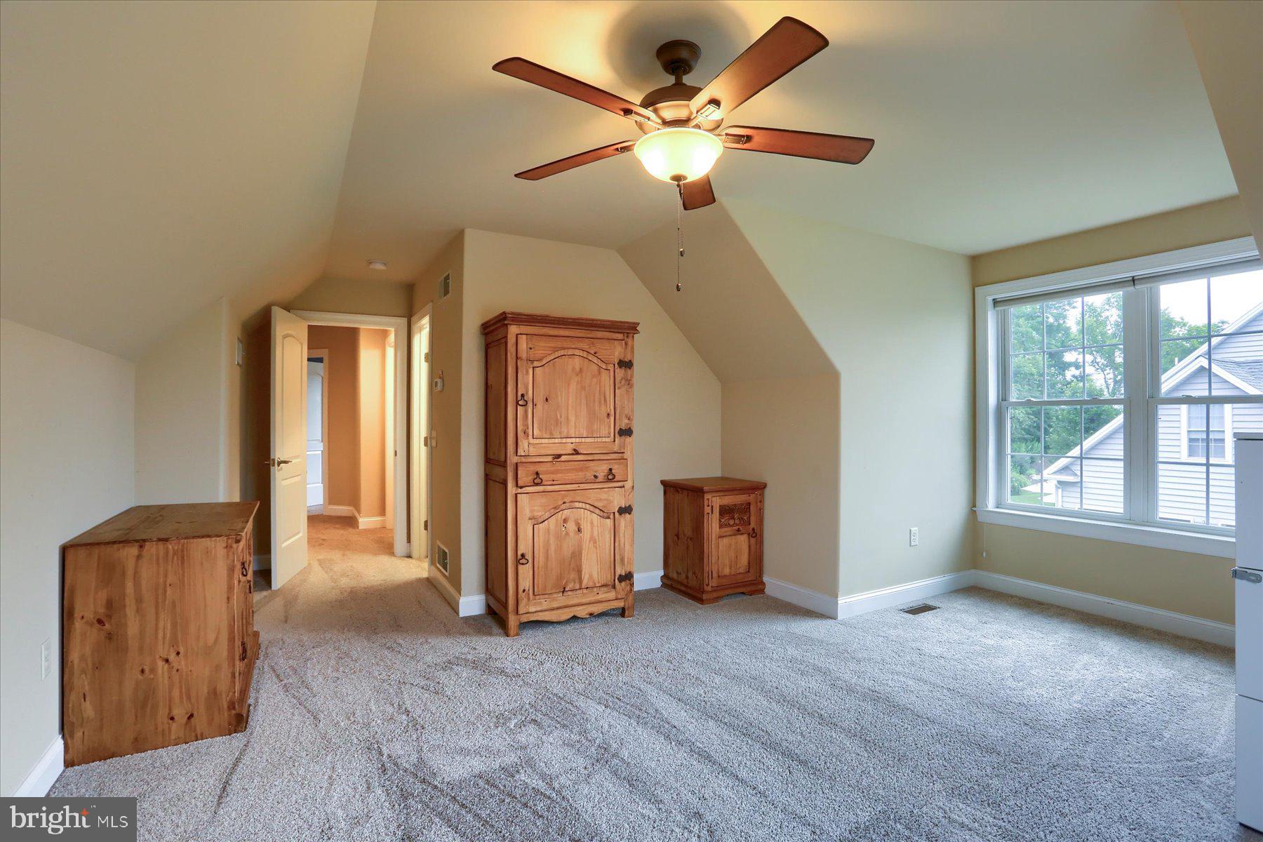 214 Hope Dr