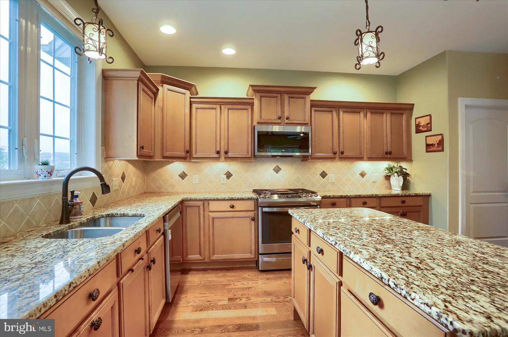 214 Hope Dr