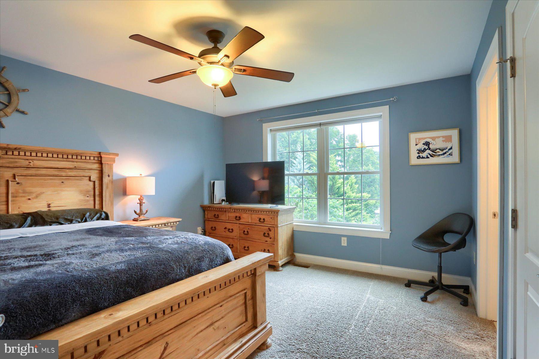 214 Hope Dr