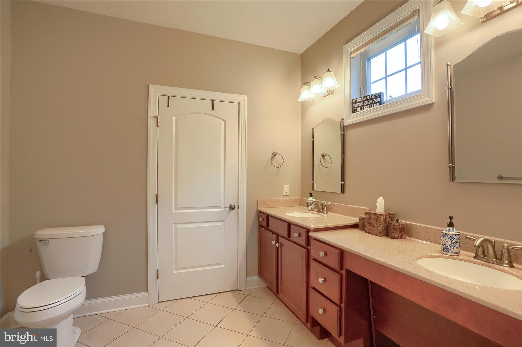 214 Hope Dr