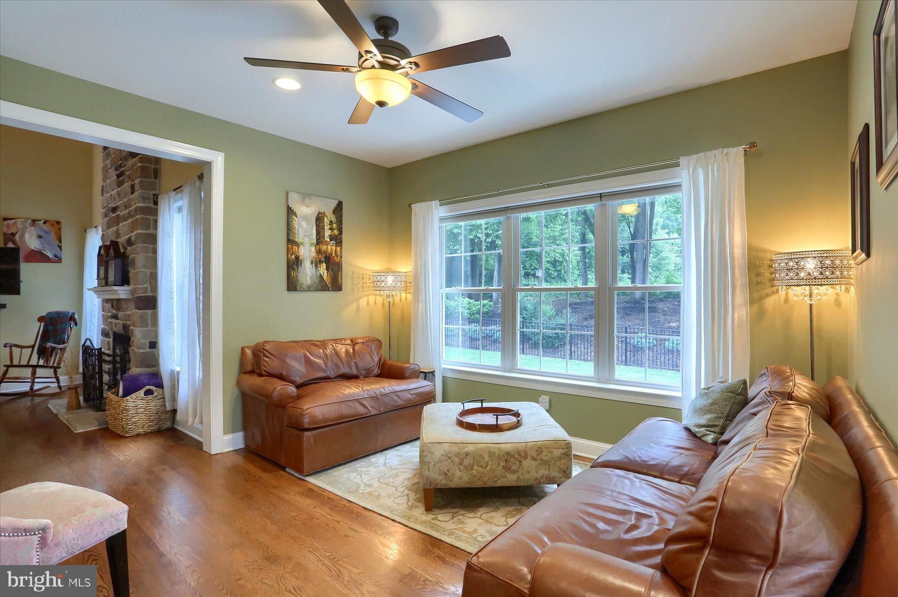 214 Hope Dr