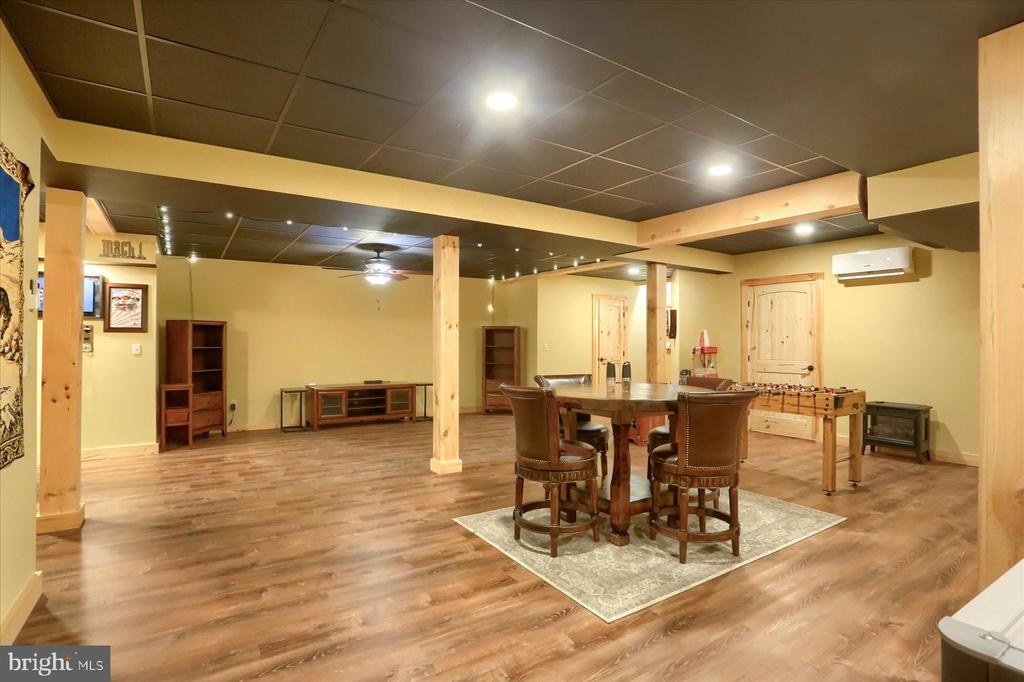 214 Hope Dr