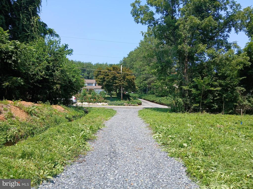 2264 Walnut Bottom Rd