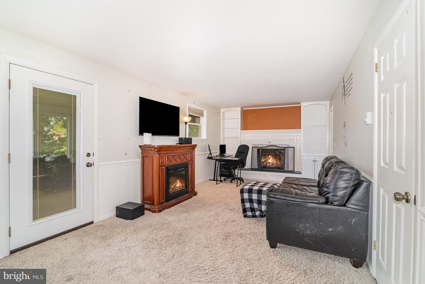1886 Rachel Dr