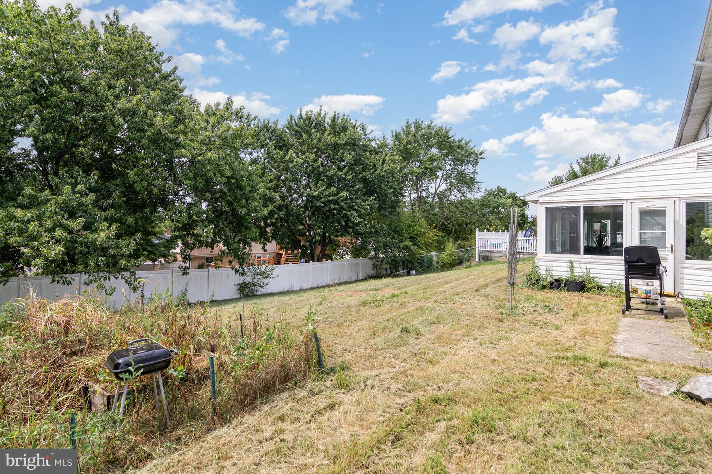 1886 Rachel Dr