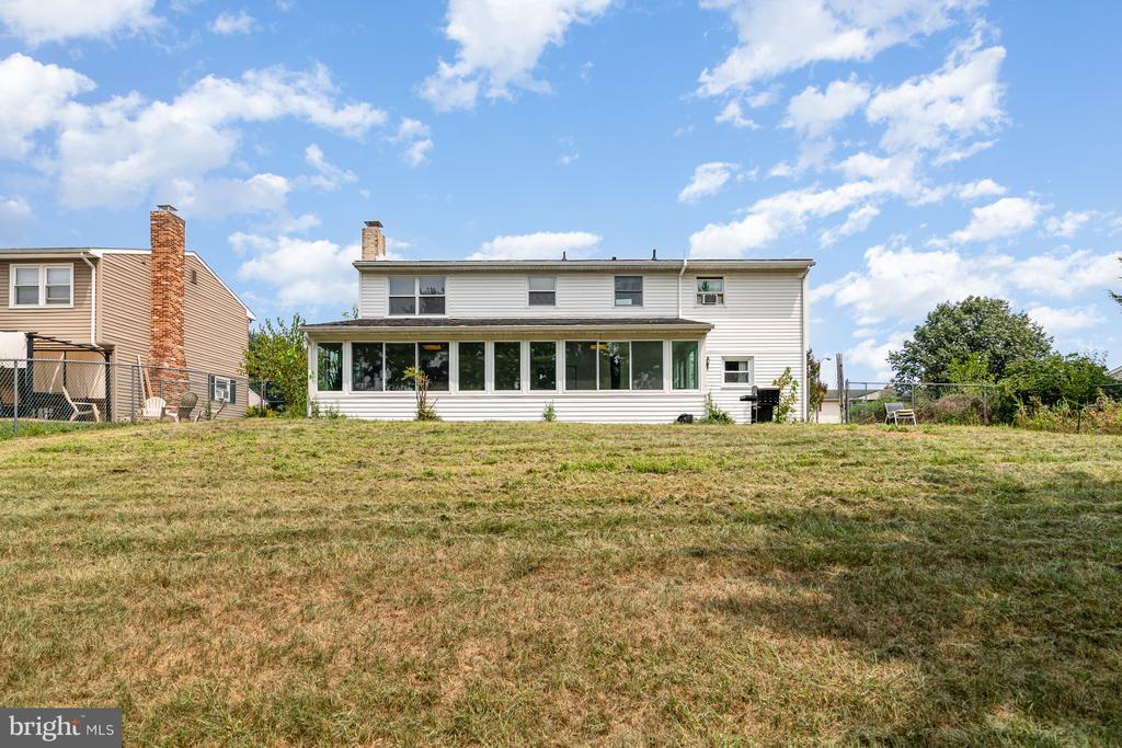 1886 Rachel Dr