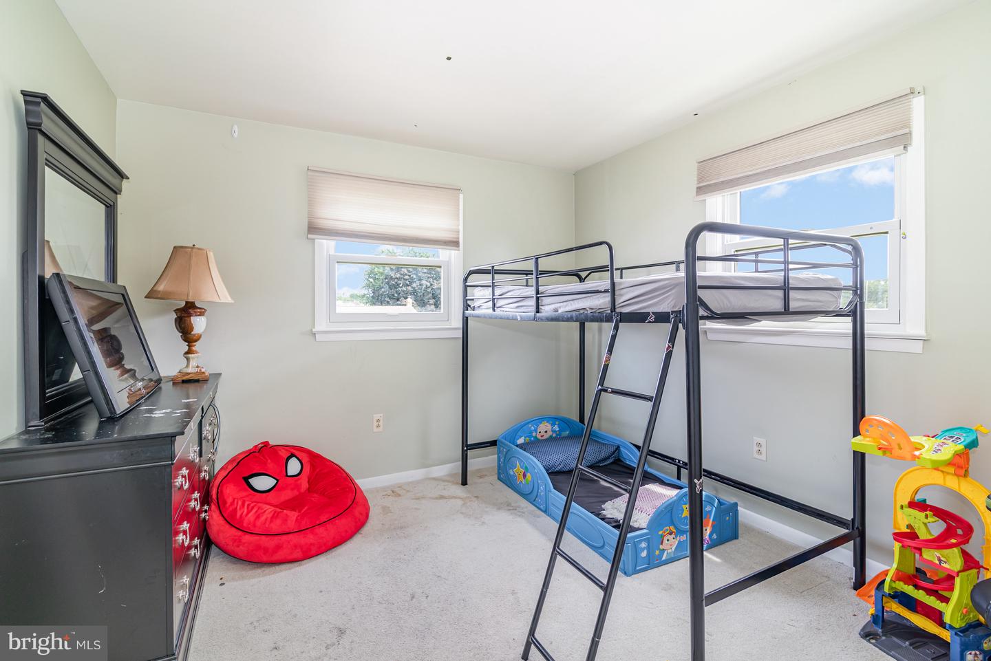 1886 Rachel Dr