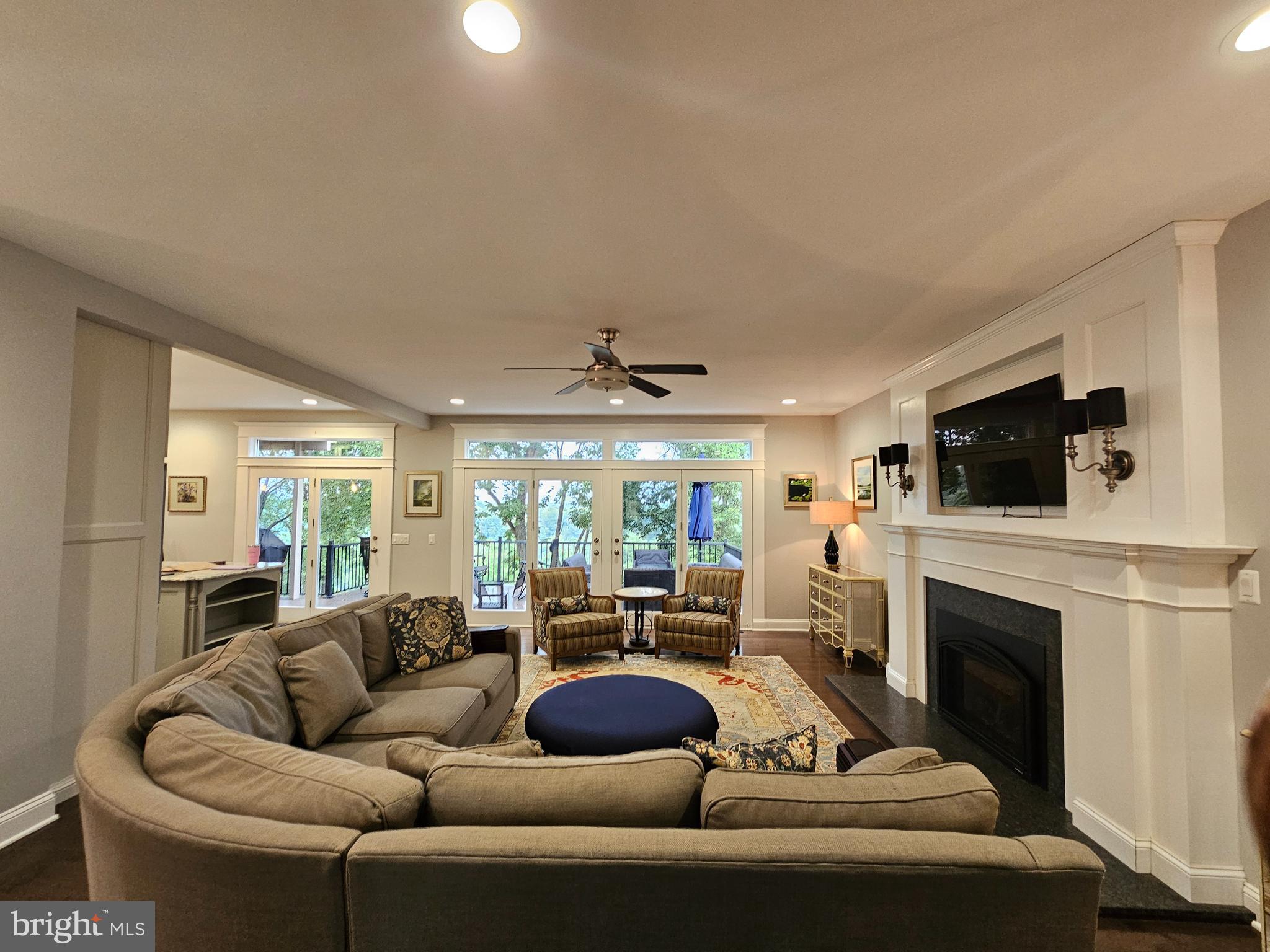 31 CHARISMA DRIVE