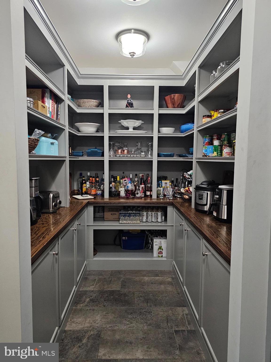 31 CHARISMA DRIVE