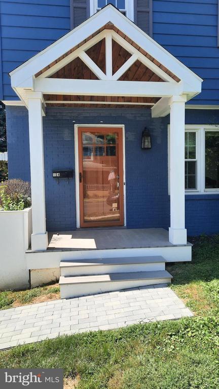 104 S 15TH STREET