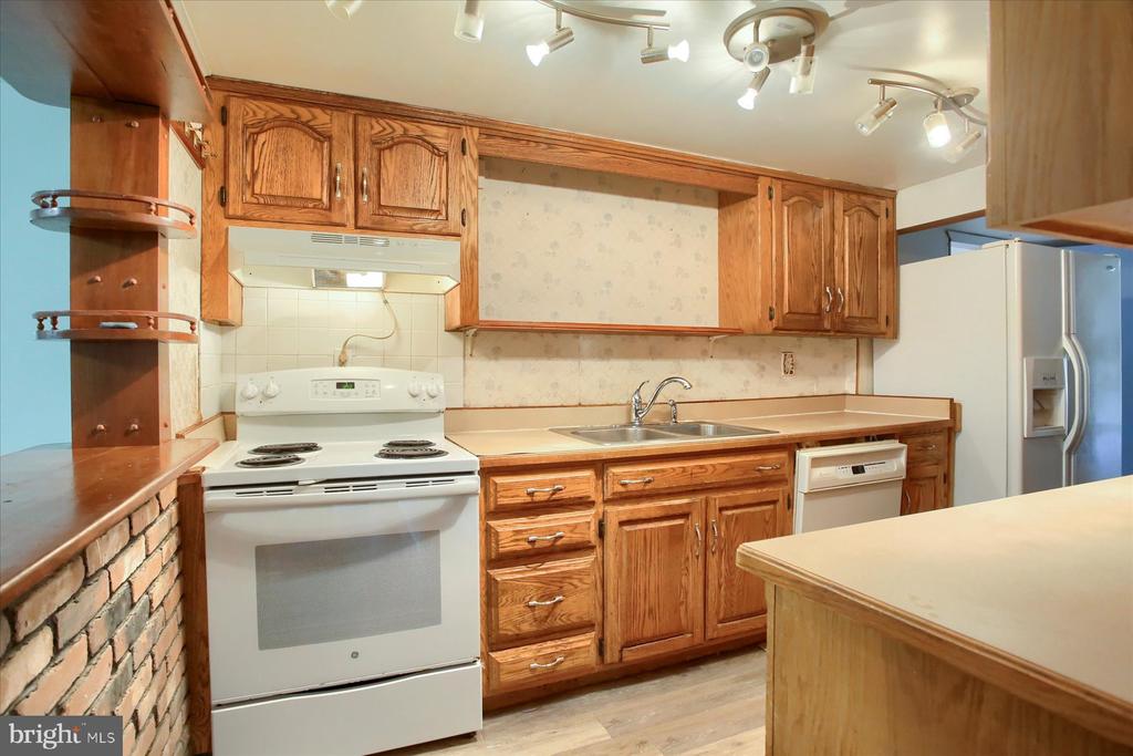 100 Cold Springs Rd