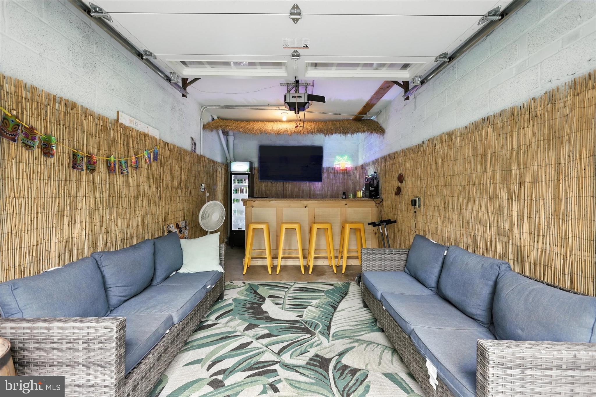 1518 CHATHAM ROAD
