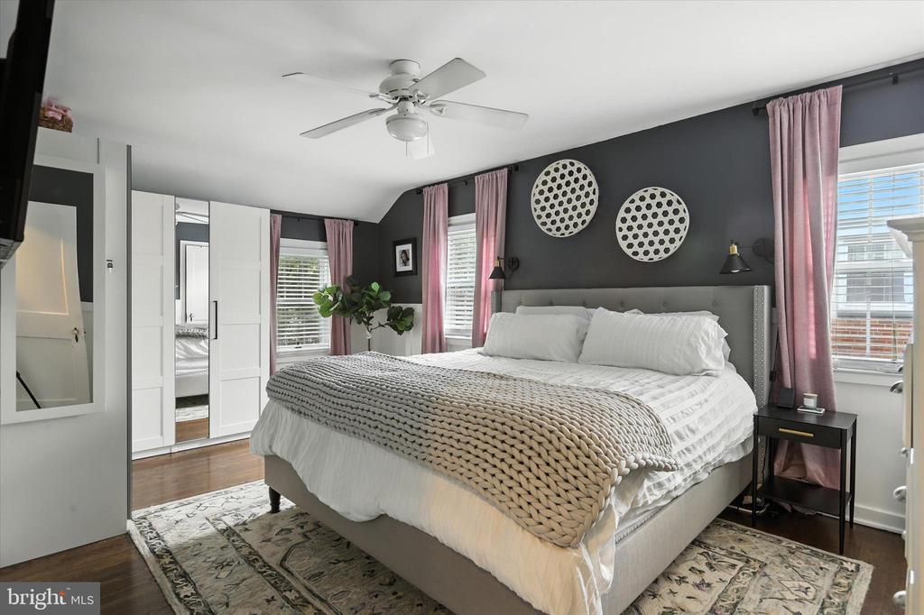 1518 CHATHAM ROAD
