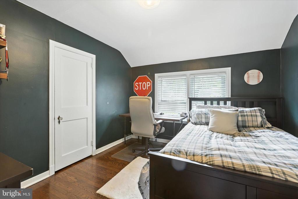 1518 CHATHAM ROAD