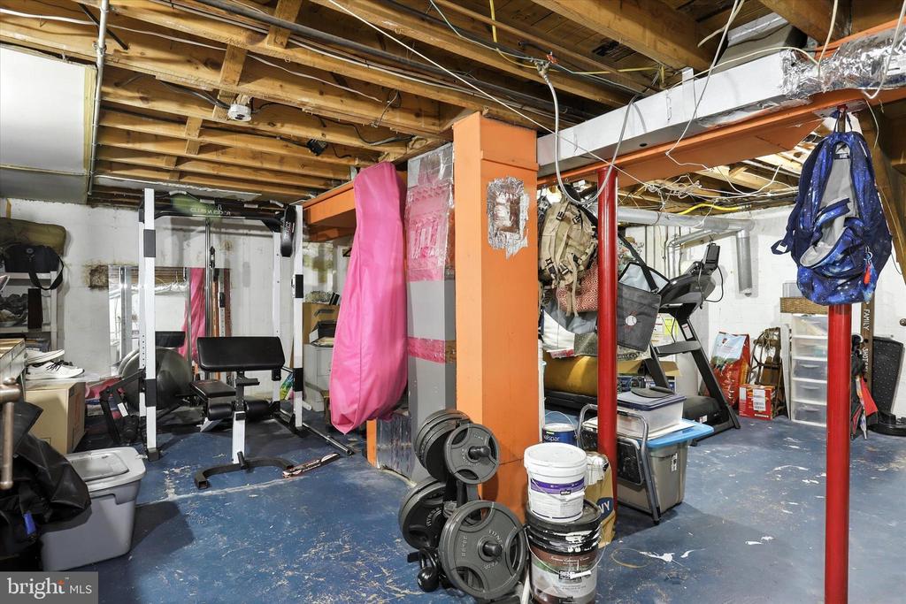 1518 CHATHAM ROAD