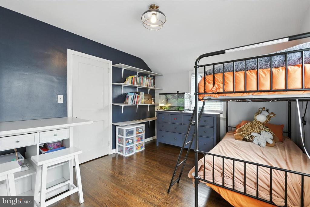 1518 CHATHAM ROAD