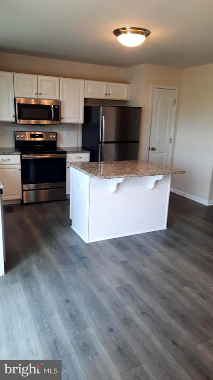 821 ADMIRALS QUAY DRIVE
