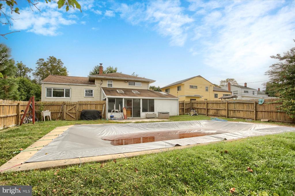 617 BROOKHAVEN ROAD