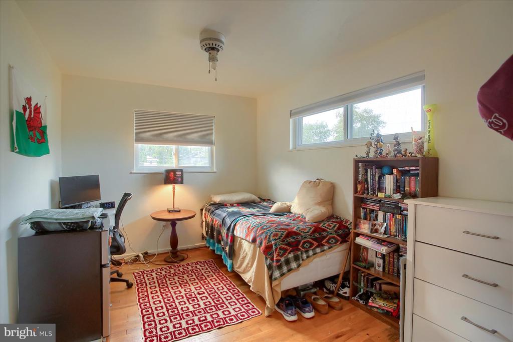 617 BROOKHAVEN ROAD