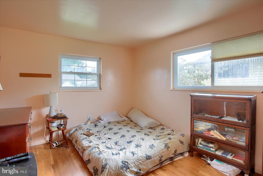 617 BROOKHAVEN ROAD