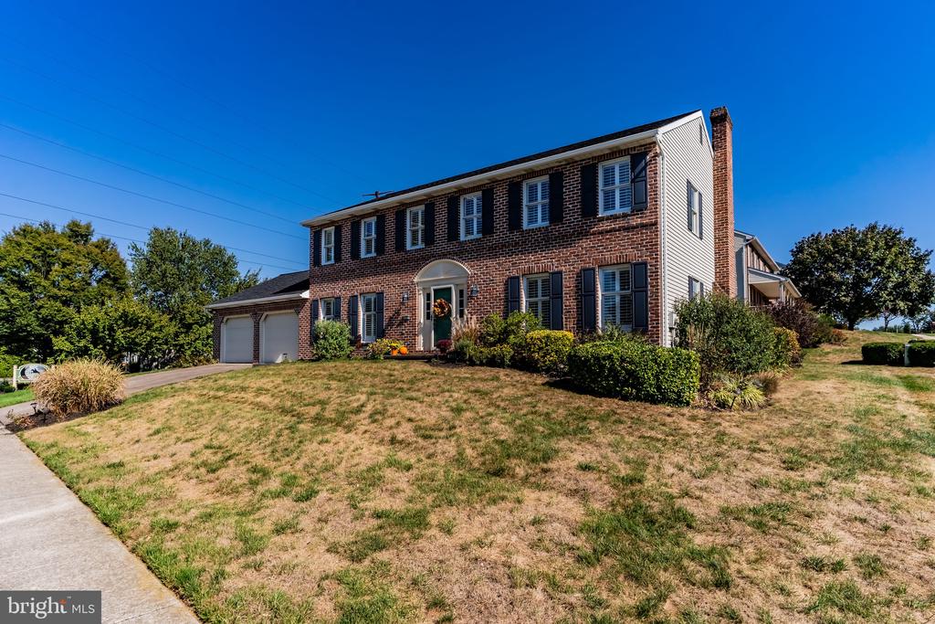 430 CHEROKEE DRIVE