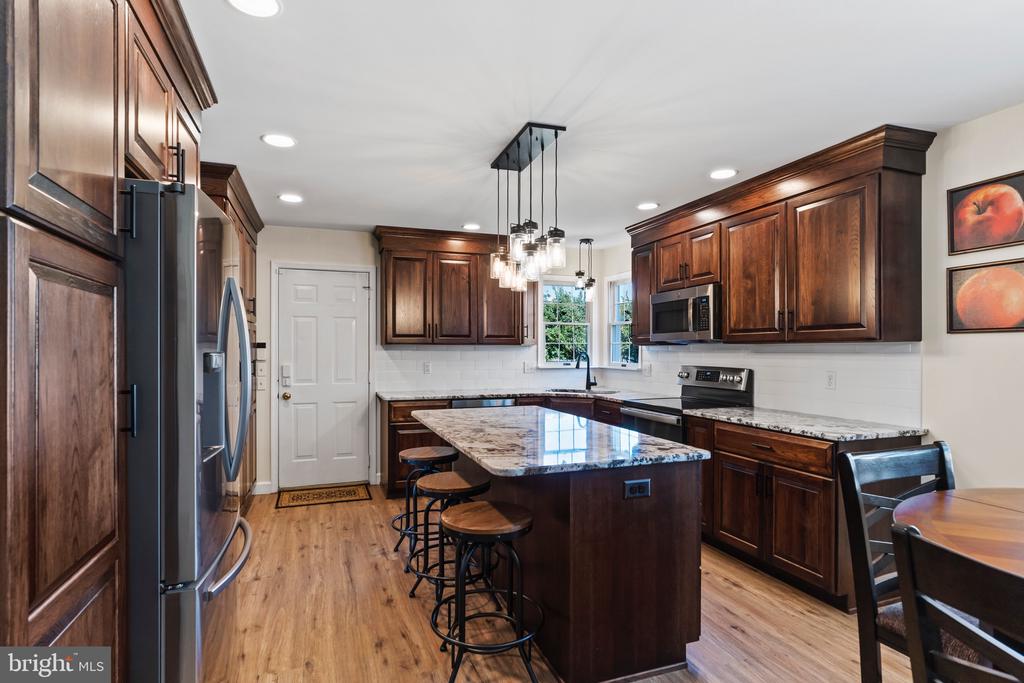 430 CHEROKEE DRIVE
