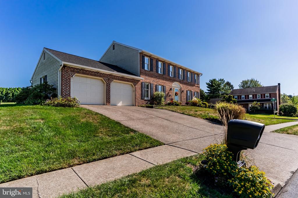 430 CHEROKEE DRIVE