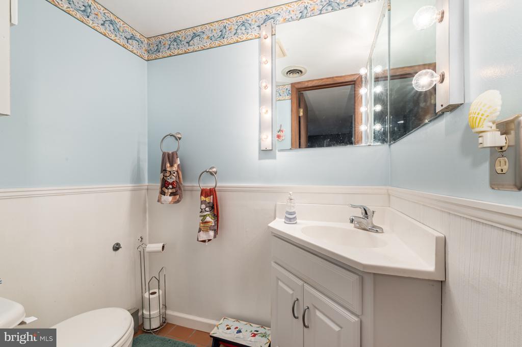 638 CEDAR RIDGE LANE