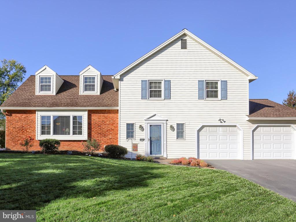 5256 STRATHMORE DRIVE