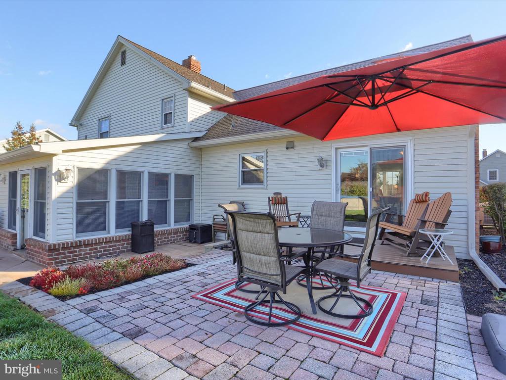 5256 STRATHMORE DRIVE