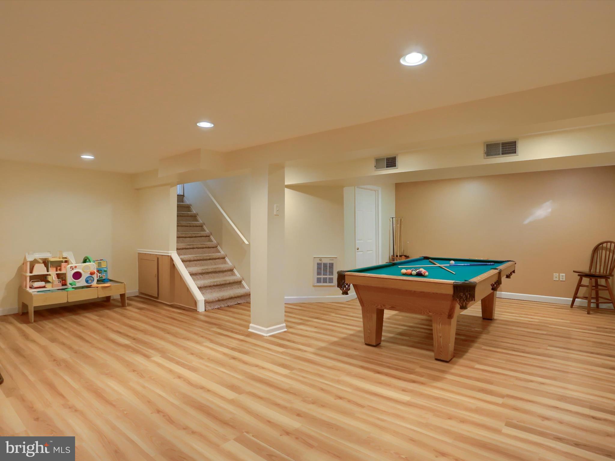 5256 STRATHMORE DRIVE